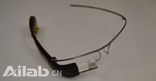谷歌眼镜企业版真机图曝光：采用可折叠设计