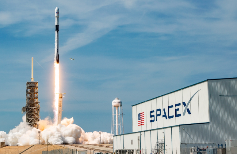 SpaceXֵﵽ333Ԫ ˹