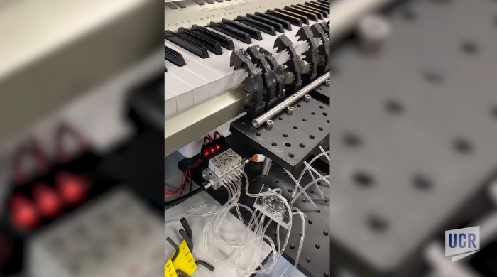 研究人员开发出一种能弹钢琴的气动计算机存储“芯片”